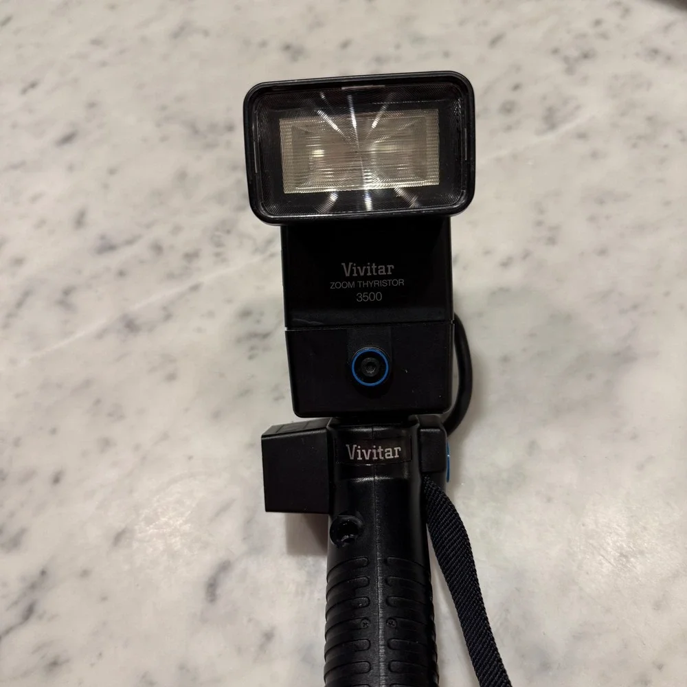 Vivitar Zoom Thyristor 3500 Electronic Flash PPG/1 Pistol Grip Handle Not Tested